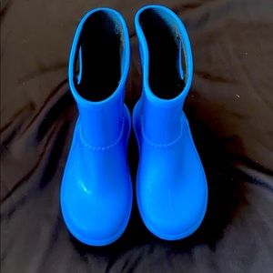 Uggs blue rain boots toddler size 8